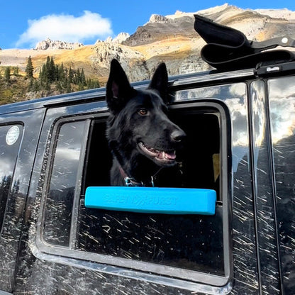 Comfysafety™ –Protège le cou de votre chien pendant les trajets en voiture